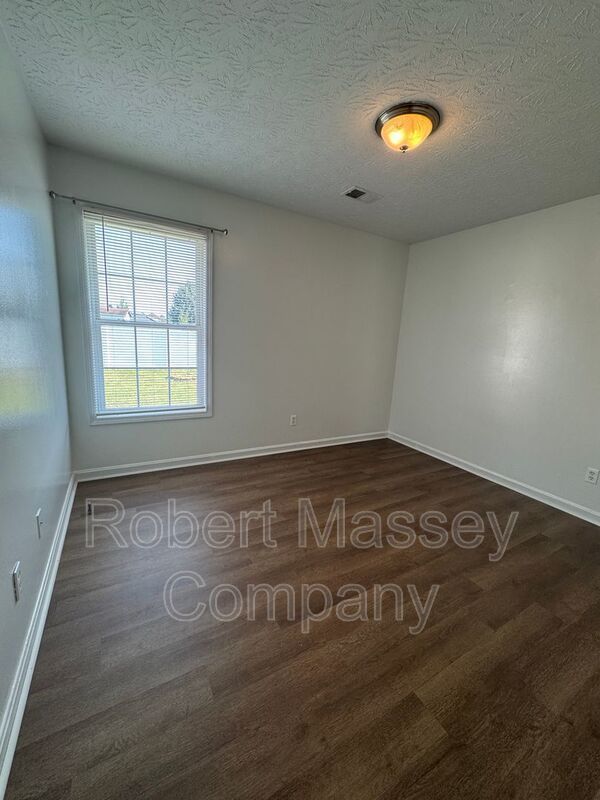Mount Washington 3 bed/2 bath property image