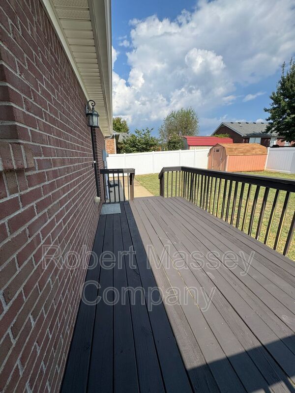 Mount Washington 3 bed/2 bath property image