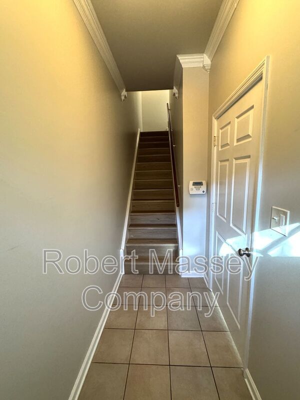 Updated Town House in the Heart of Downtown property image