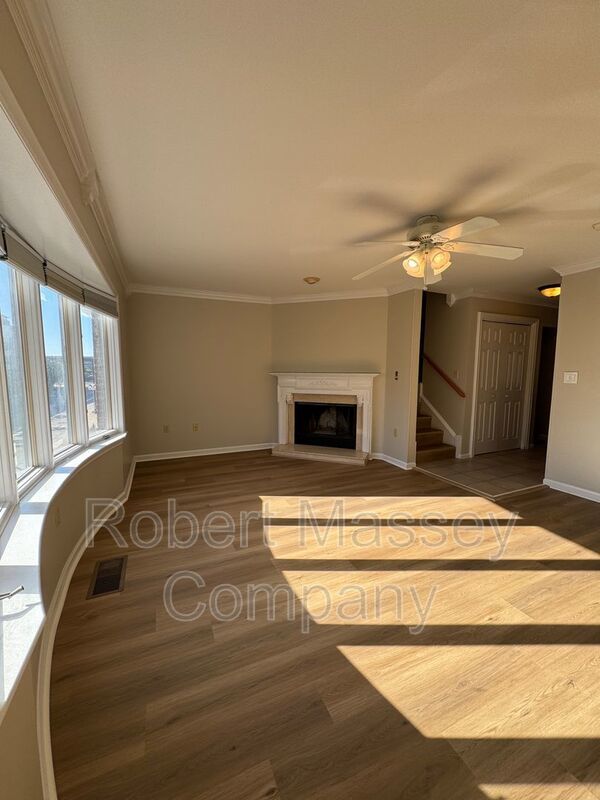 Updated Town House in the Heart of Downtown property image