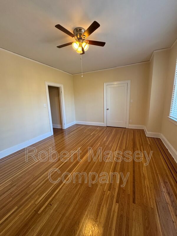 Highlands 1 Bedroom 1 Bath RENOVATED Apartment property image