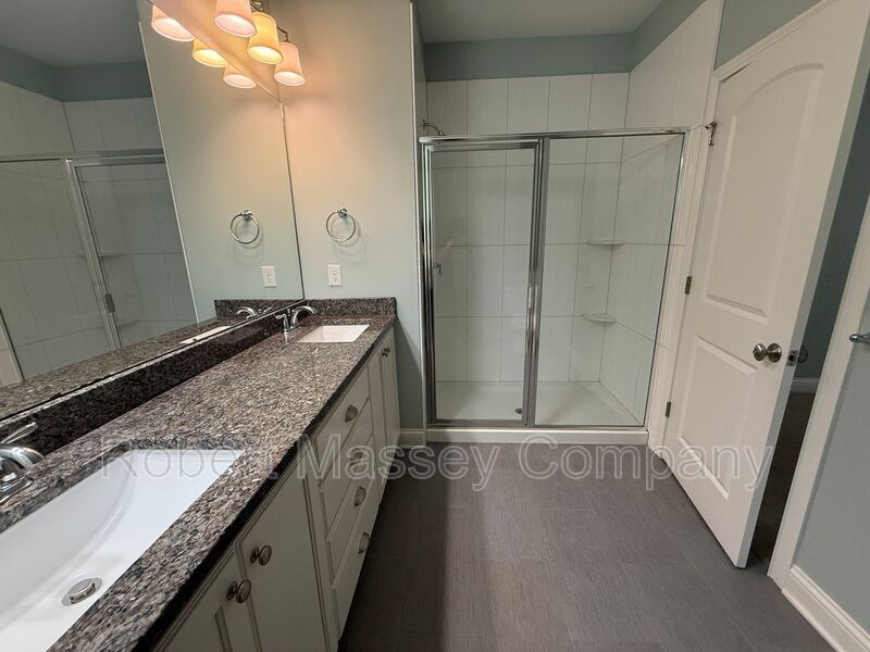 GORGEOUS 2 BEDROOM 2 BATH CONDOS IN PRIME LOCATION!! property image
