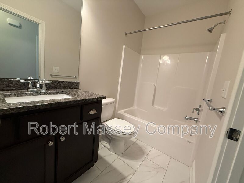 GORGEOUS 2 BEDROOM 2 BATH CONDOS IN PRIME LOCATION!! property image